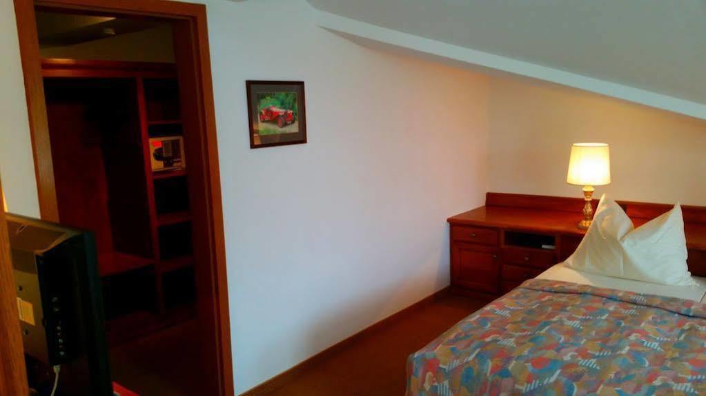 Appartment-Hotel-Hoelzl Ґрюнвальд Екстер'єр фото